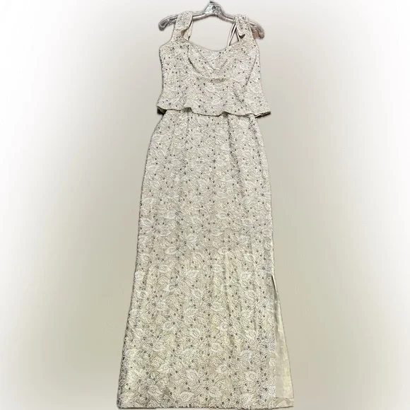 Vintage 1970s HEFTCO Beaded Wedding Gown, Matching Corset Vest Rhinestone Detail - Picture 3 of 17